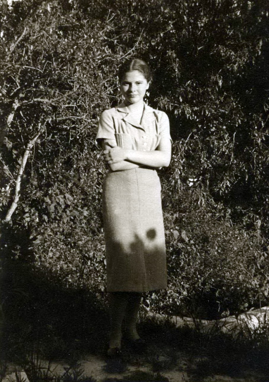 Catalina Martínez Sierra (Katia)