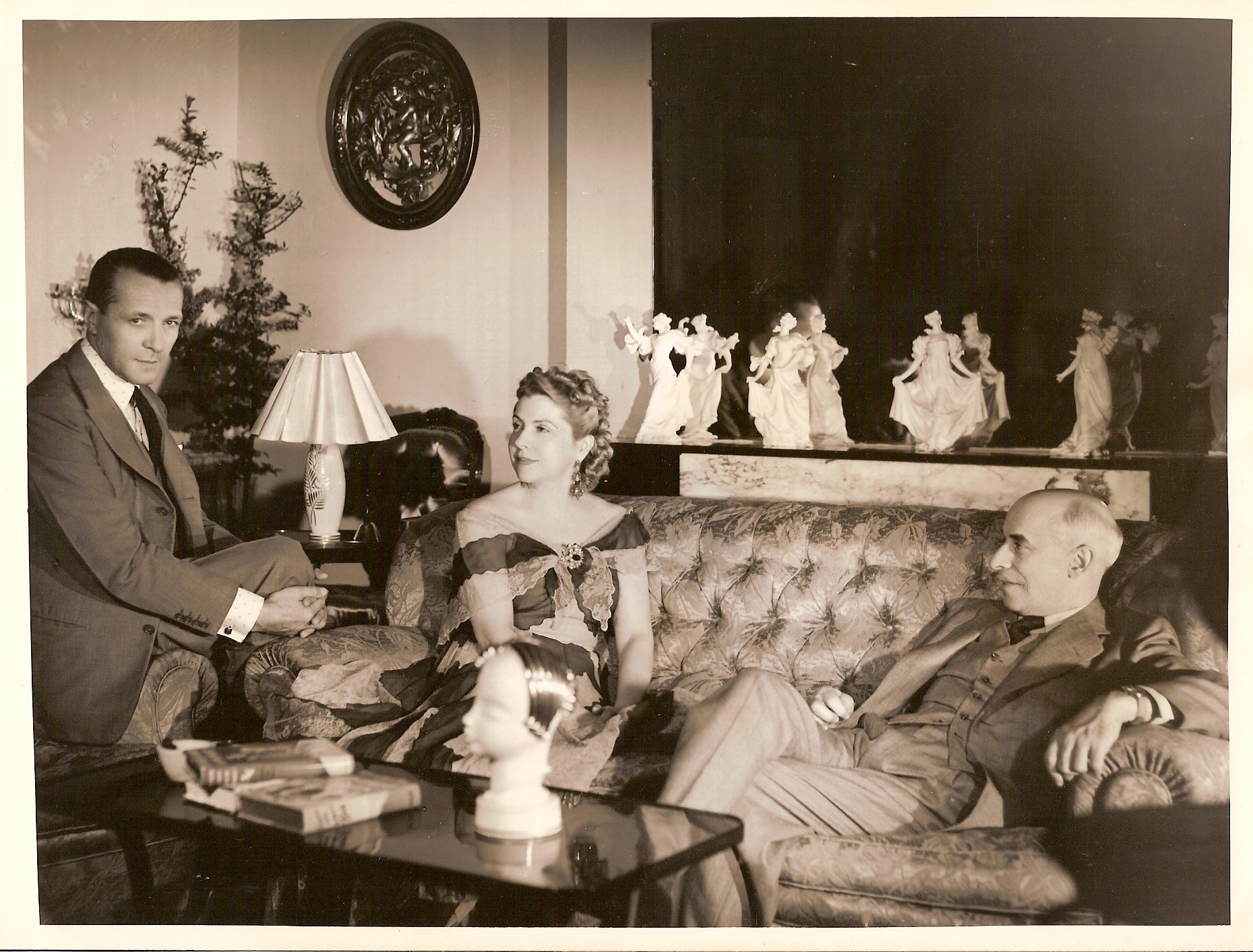 Con Enrique Amorim y Gregorio Martínez Sierra, Buenos Aires, 1941