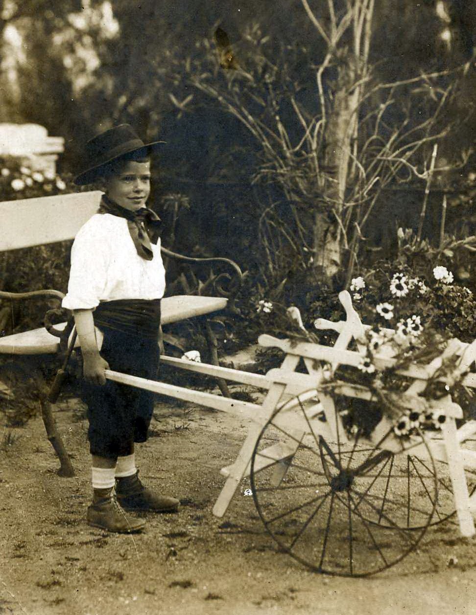 Fernando, hijo de Catalina, 1913