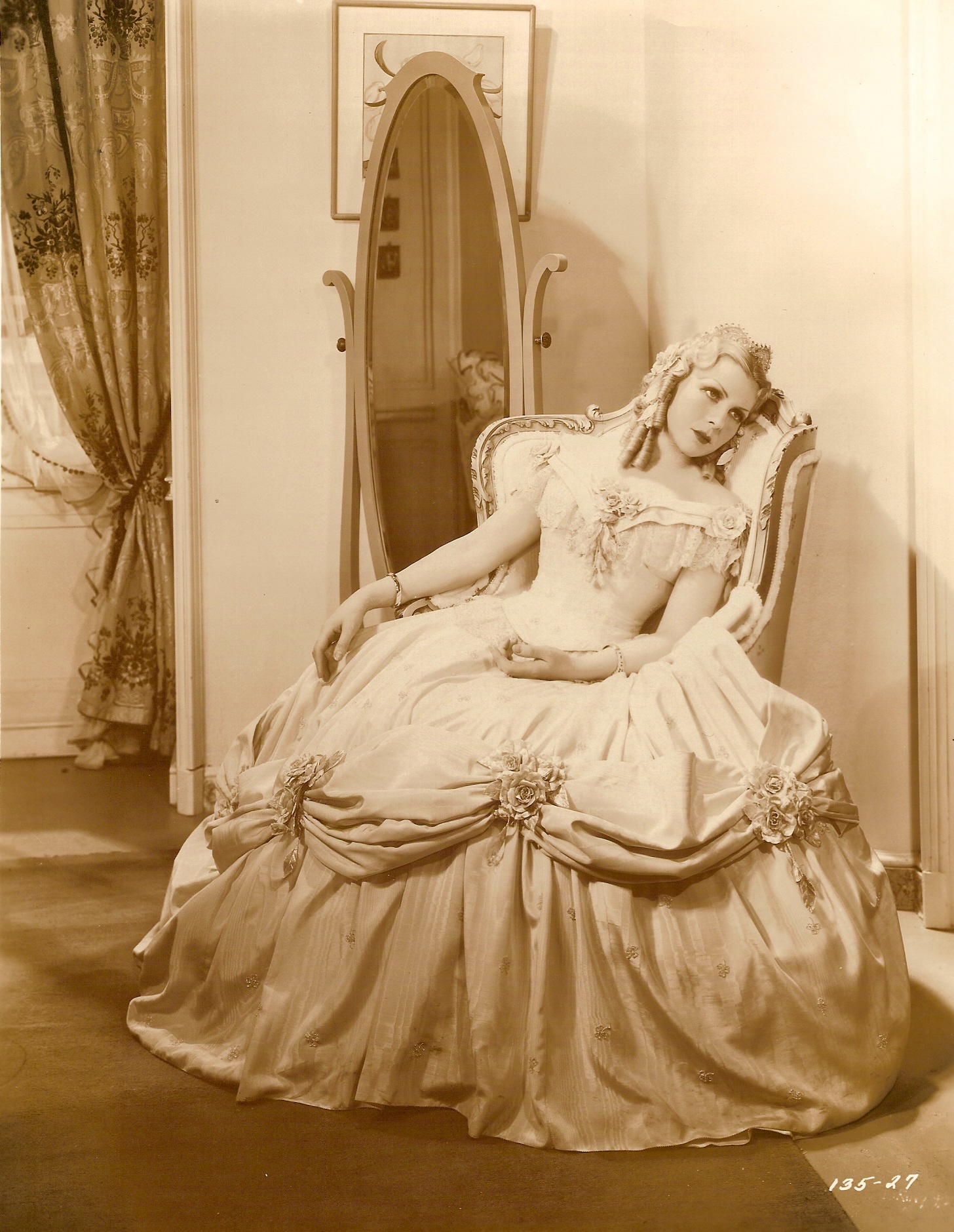 La ciudad de cartón, 1933