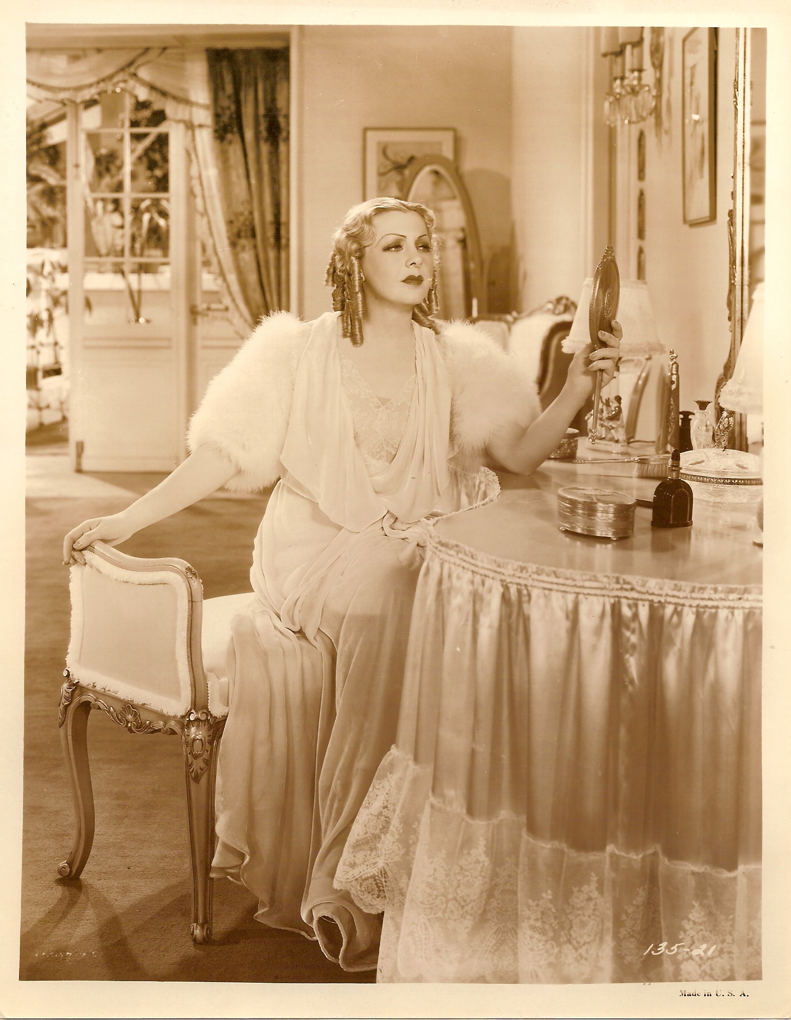 La ciudad de cartón, 1934