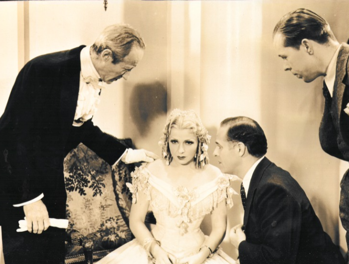 La ciudad de cartón, 1934