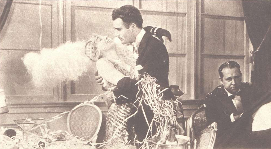 Una viuda romántica, 1933